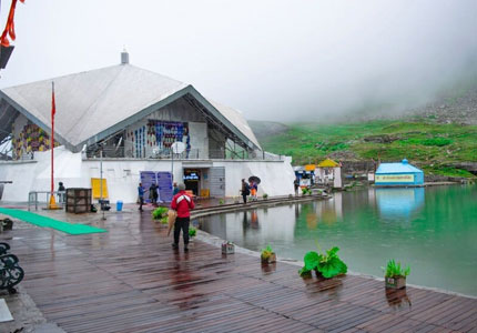 Amritsar to Hemkunt Sahib Darshan