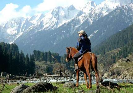 Complete Kashmir Package from Chandigarh