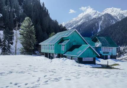 Explore Kashmir from Jammu