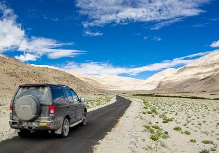 Taxi for Leh Ladakh